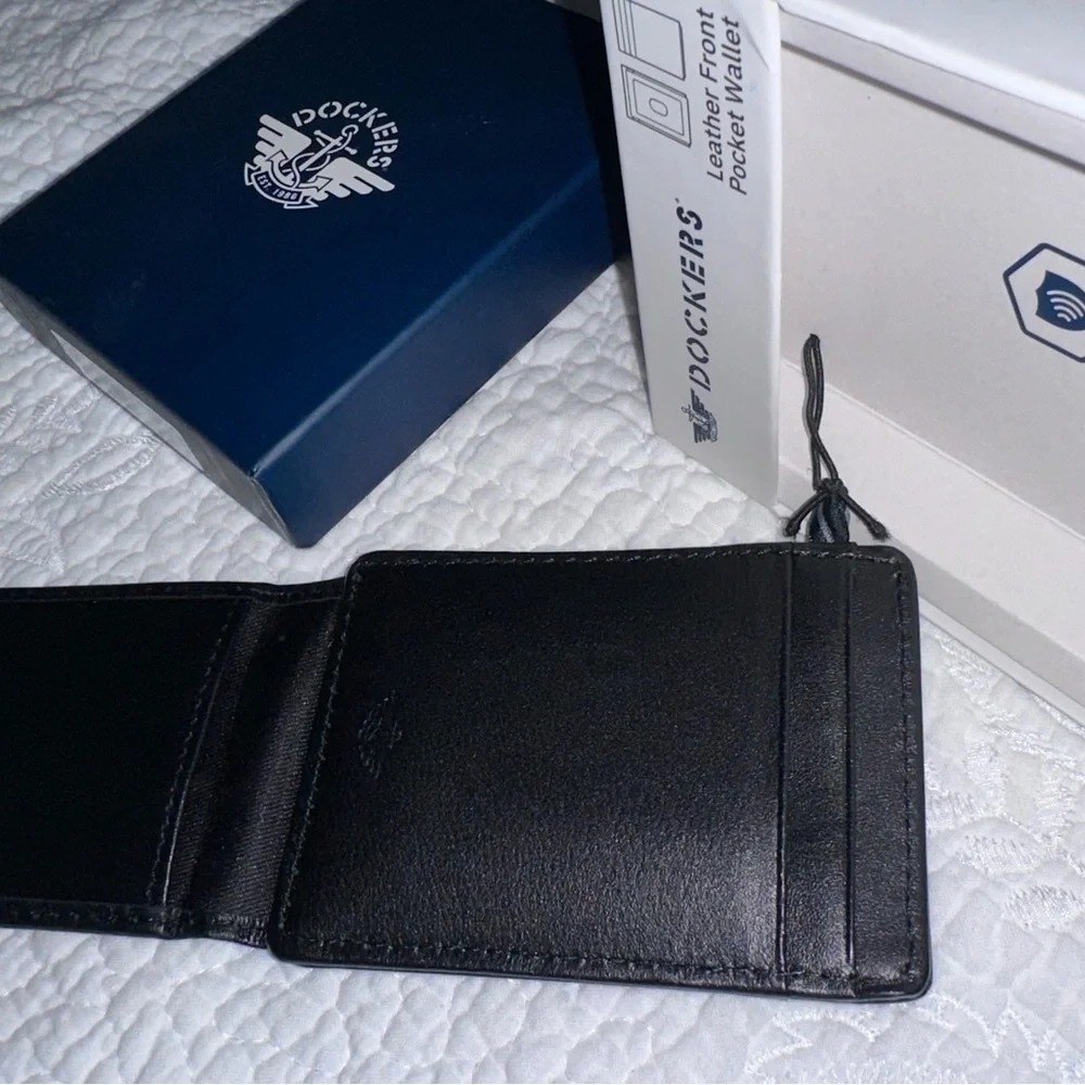 Dockers Black Leather Front Pocket Wallet